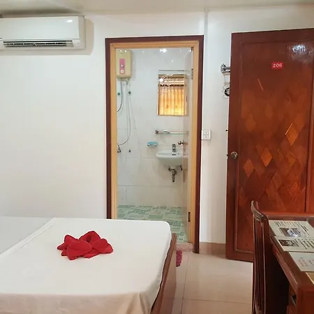 The Bright Lotus Guesthouse Phnom Penh Exterior photo