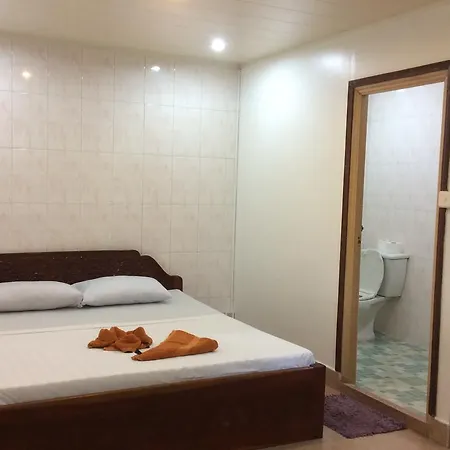 The Bright Lotus Guesthouse Phnom Penh Exterior photo